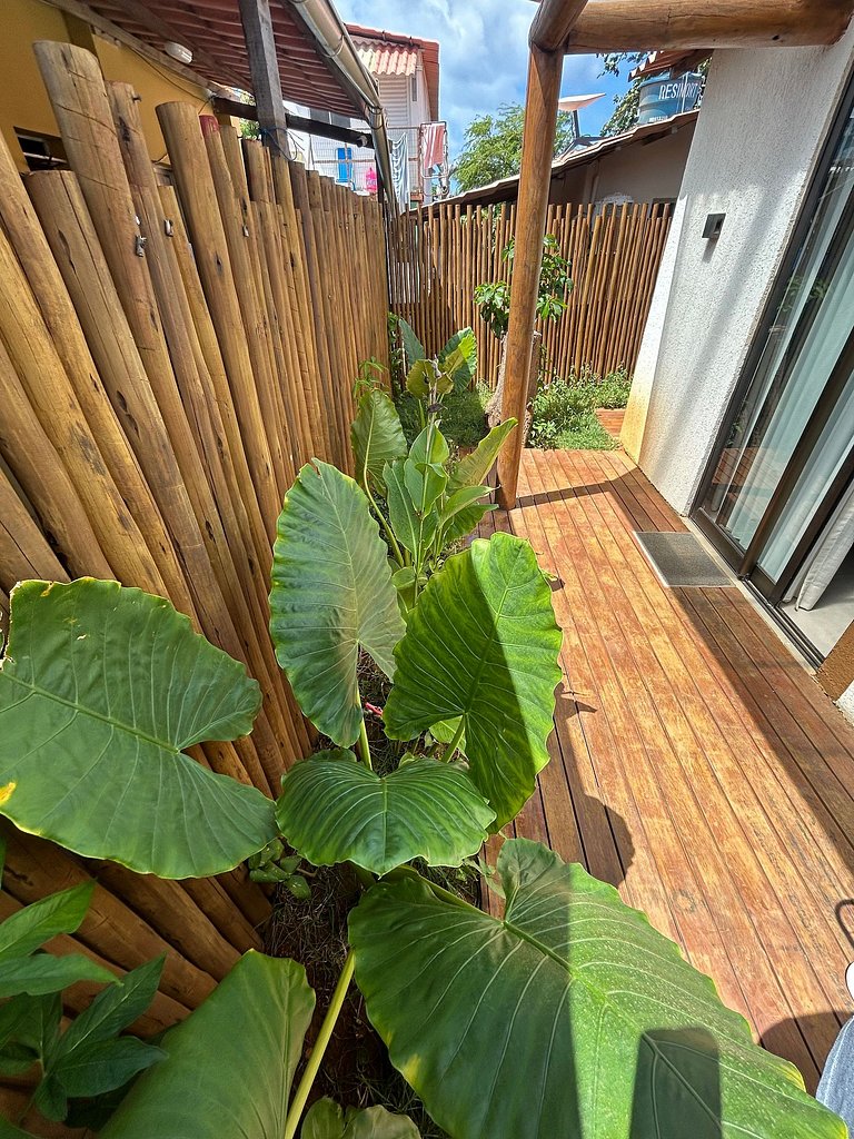 Suíte boutique com deck privativo [café/transfer]